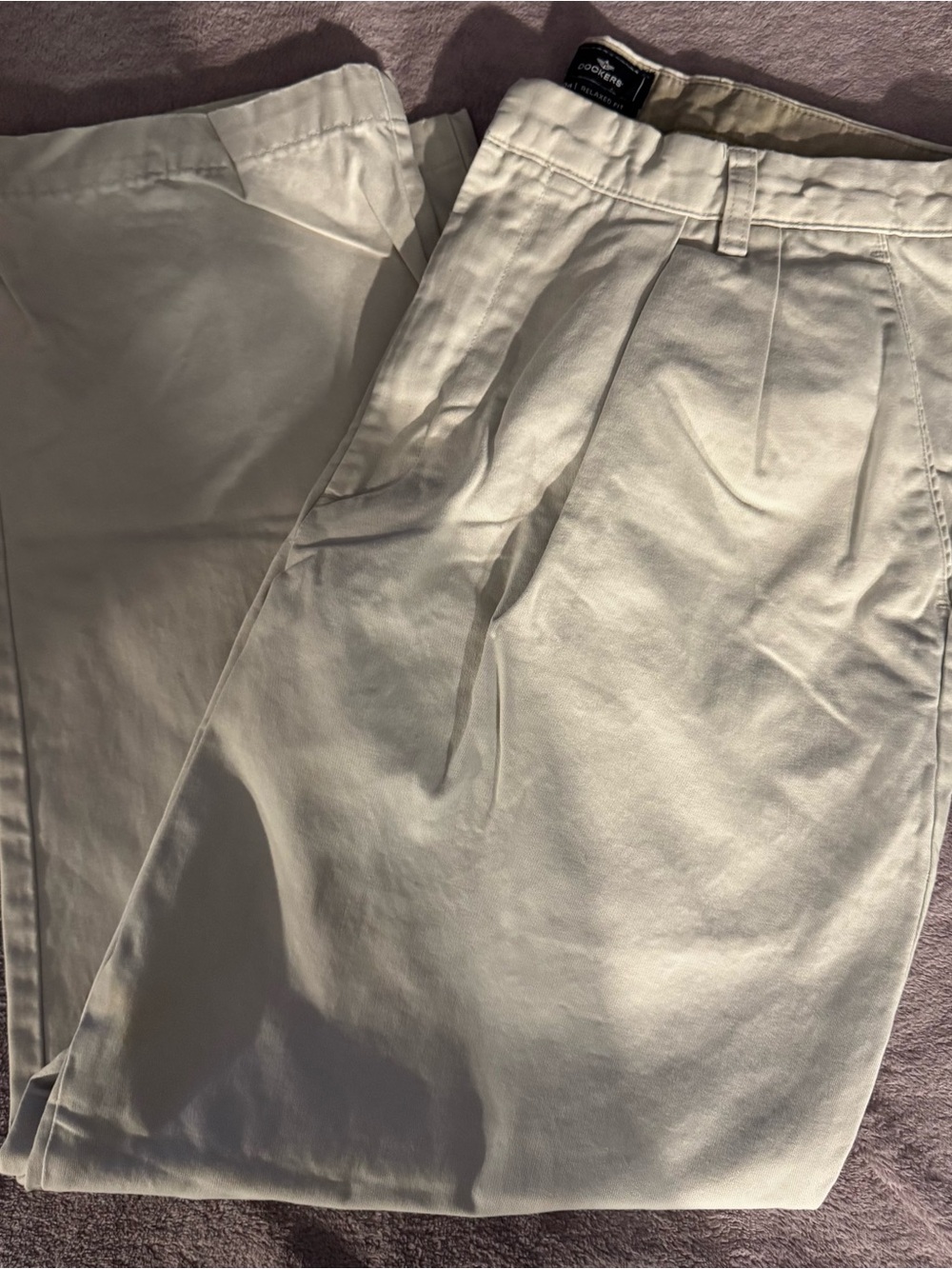 Dockers Men’s Pleated D4 Relaxed Fit